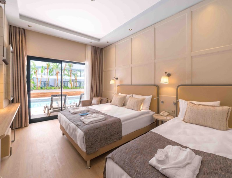 Numa Bay Exclusive - Superior Swim Up room-10