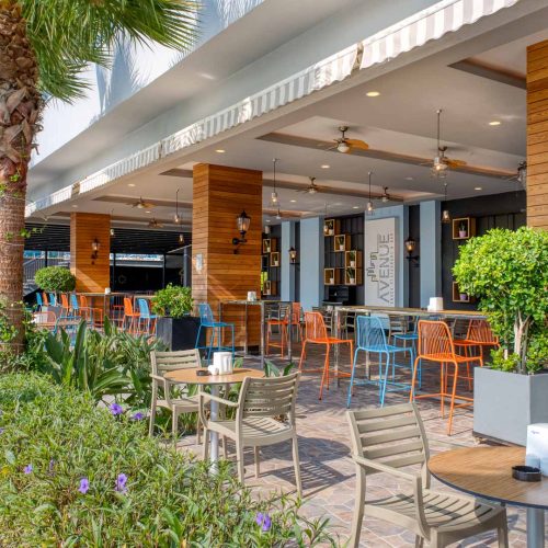 AVENUE SNACK RESTAURANT & BAR