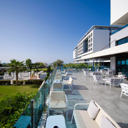 TERRACE.jpg