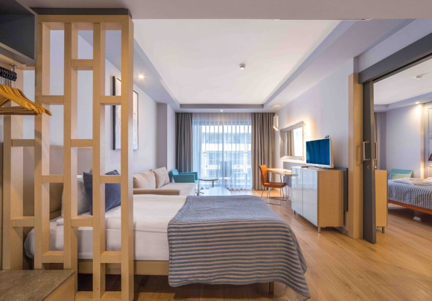 Numa Bay Exclusive - Family Room-6